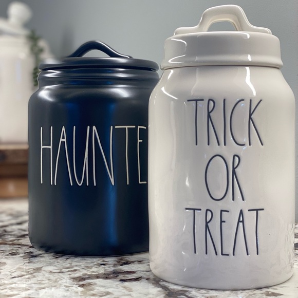 trick or treat & haunted canister - Picture 1 of 5